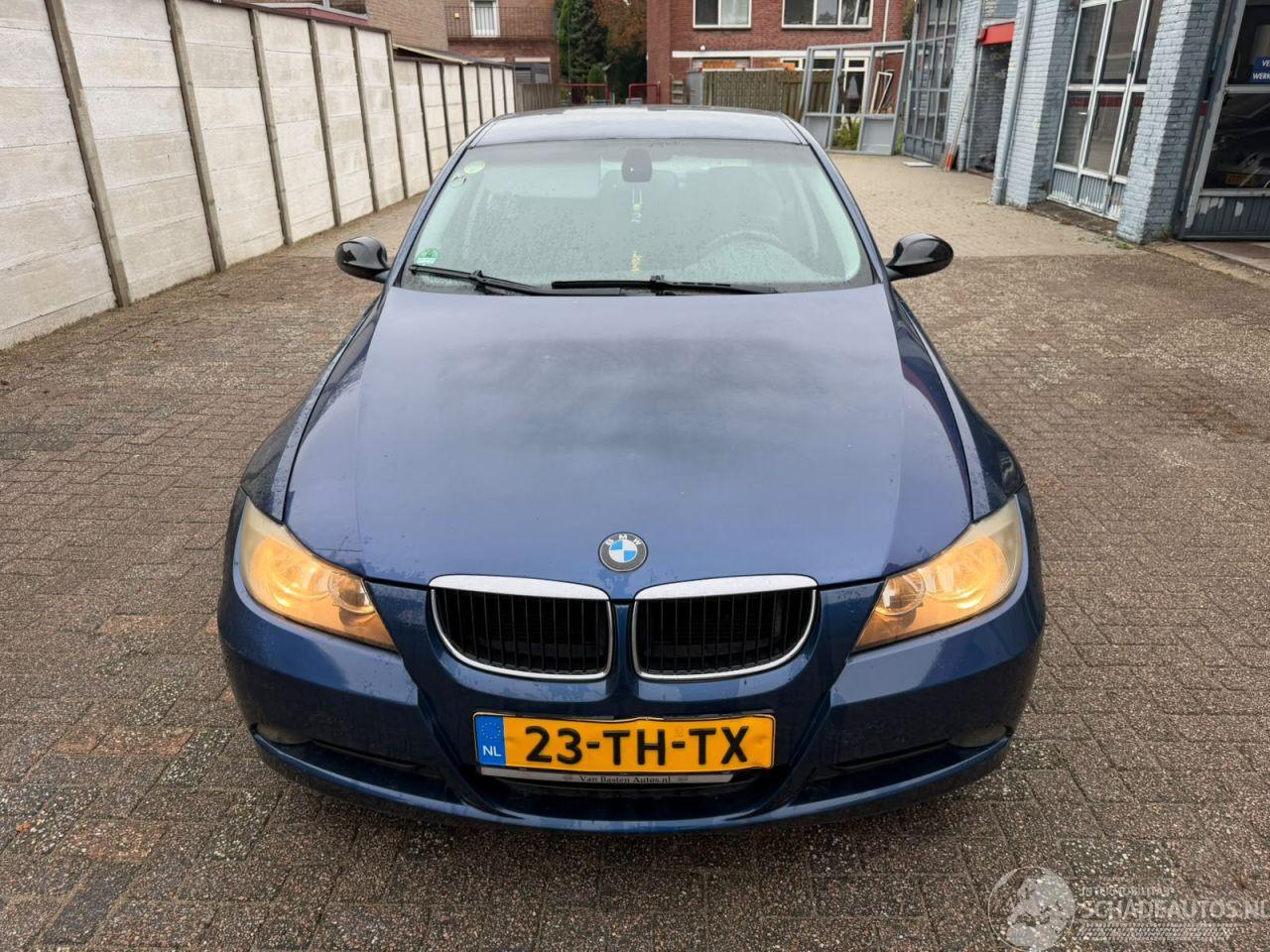 BMW 3-serie 318 I HIGH EXECUTIVE