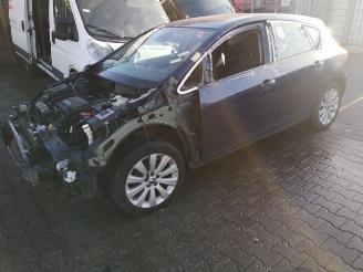Auto da rottamare Opel Astra Astra J (PC6/PD6/PE6/PF6), Hatchback 5-drs, 2009 / 2015 1.4 Turbo 16V 2012