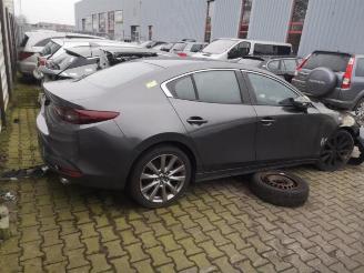 Mazda 3 3 (BP), Sedan, 2018 2.0 SkyActiv-X 180 M Hybrid 16V picture 3