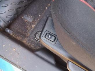 Mazda 2 2 (DE), Hatchback, 2007 / 2015 1.3 16V S-VT picture 4