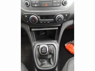 Hyundai I-10 i10 (B5), Hatchback, 2013 / 2019 1.2 16V picture 10