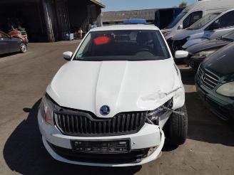 Sloopauto Skoda Fabia Fabia III Combi (NJ5), Combi 5-drs, 2014 / 2022 1.2 TSI 16V Greentech 2015