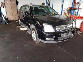 Vrakbiler auto Opel Signum Signum (F48), Hatchback 5-drs, 2003 / 2008 2.2 DGI 16V 2005/6