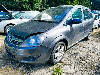 Coche siniestrado Opel Zafira 1.8 Cosmo 2011/1