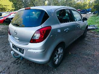 Purkuautot passenger cars Opel Corsa 1.4-16V \'111\' Edition 2011/2