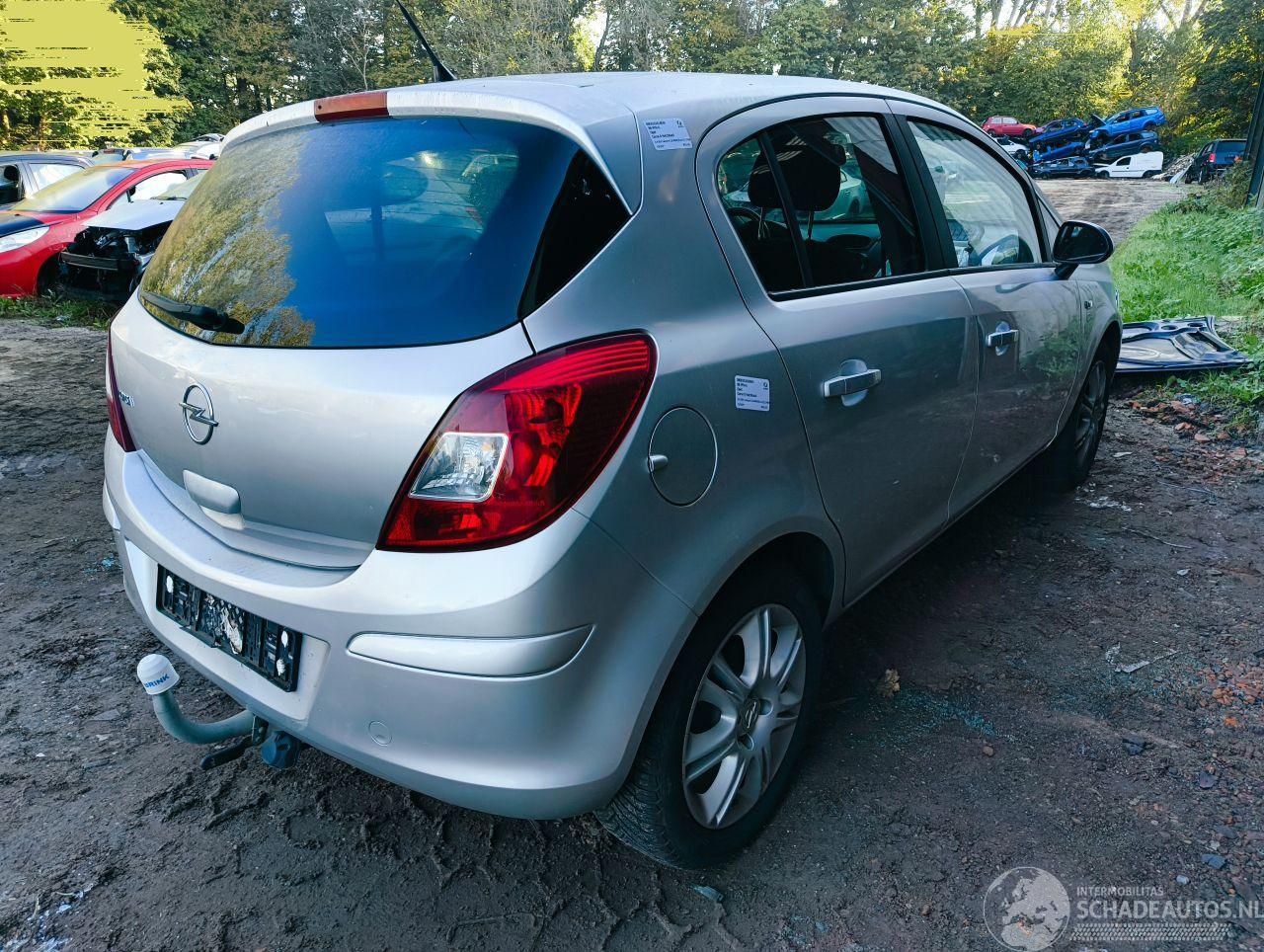 Opel Corsa 1.4-16V \'111\' Edition