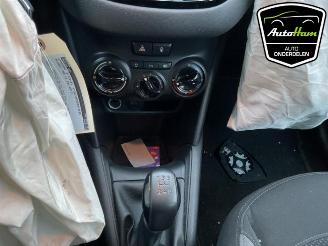 Peugeot 208 208 I (CA/CC/CK/CL), Hatchback, 2012 / 2019 1.2 Vti 12V PureTech 82 picture 13