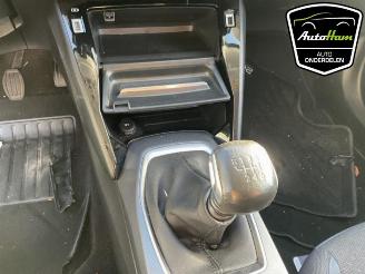 Peugeot 2008 2008 (UD/UK/UR/US/UX), MPV, 2019 1.2 VTi 12V PureTech 100 picture 14