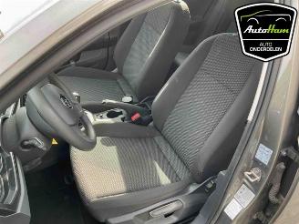 Volkswagen Polo Polo VI (AW1), Hatchback 5-drs, 2017 1.0 12V BlueMotion Technology picture 12