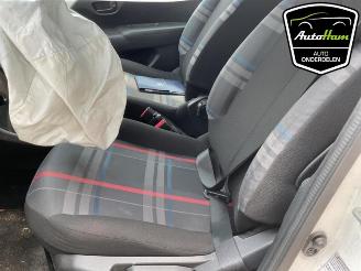 Peugeot 108 108, Hatchback, 2014 1.0 12V picture 16