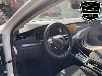 Skoda Octavia Octavia Combi (NXAC), Combi 5-drs, 2019 1.5 TSI e-TEC 16V picture 13