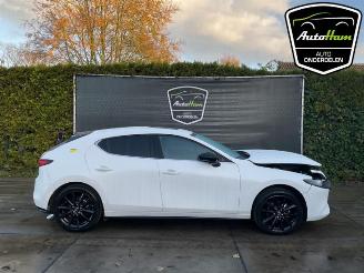 rozbiórka samochody osobowe Mazda 3 3 Sport (BP), Hatchback, 2018 2.0 SkyActiv-X M Hybrid 16V 2023/1