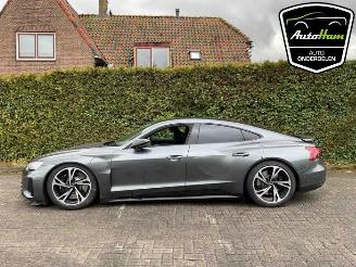 Vrakbiler auto Audi E-tron RS e-tron GT (F83), Liftback, 2021 93 kWh 2022/5