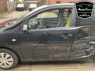 Peugeot 108 108, Hatchback, 2014 1.0 12V VVT-i picture 8