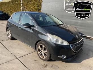 Peugeot 208 208 I (CA/CC/CK/CL), Hatchback, 2012 / 2019 1.4 16V picture 2