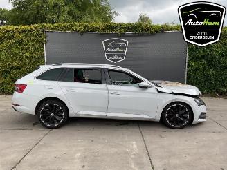 Démontage voiture Skoda Superb Superb Combi (3V5), Combi, 2015 / 2024 1.4 TSI iV 16V 2021/2