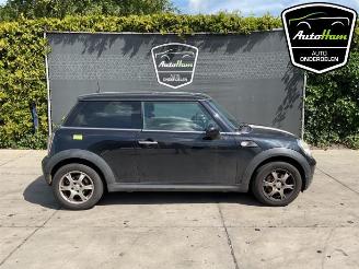Salvage car Mini Mini Mini (R56), Hatchback, 2006 / 2013 1.6 16V Cooper 2009/3