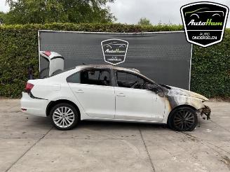 Sloopauto Volkswagen Jetta Jetta IV (162/16A), Sedan, 2010 / 2017 1.4 TSI Hybrid 16V 2013/6