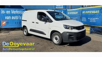 Vrakbiler auto Peugeot Partner Partner (EA//EF/EN/EU), Van, 2018 1.5 BlueHDi 75 2021/7