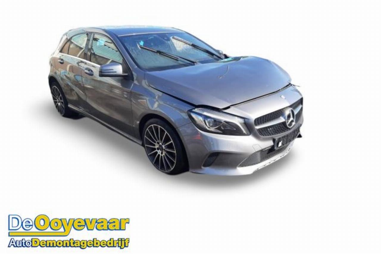 Mercedes A-klasse A (W176), Hatchback, 2012 / 2018 2.2 A-200 CDI, A-200d 16V