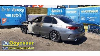 Coche siniestrado Mercedes C-klasse C (W206), Sedan, 2021 C-300 e 2.0 Turbo 2024/3