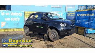 Auto da rottamare Fiat 500E 500e (332), Hatchback, 2020 42 kWh 2023/11