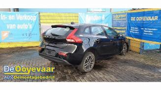 Volvo V-40 V40 (MV), Hatchback 5-drs, 2012 / 2019 2.0 T2 16V picture 2