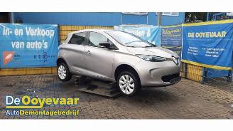 Uttjänta bilar auto Renault Zoé Zoe (AG), Hatchback 5-drs, 2012 R90 2015/9