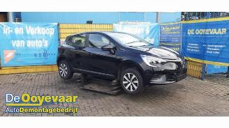 Sloopauto Renault Clio Clio V (RJAB), Hatchback 5-drs, 2019 1.0 TCe 90 12V 2023/4