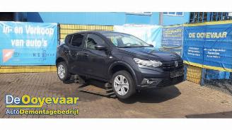 Vrakbiler auto Dacia Sandero Sandero III, Hatchback, 2021 1.0 TCe 100 12V ECO-G 2022/2