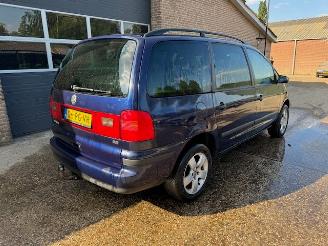 Volkswagen Sharan  picture 4