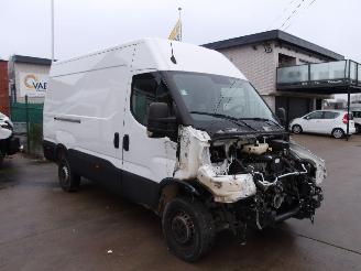 Iveco Daily 35 S16 picture 3