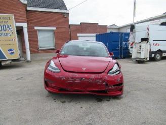 Tesla Model 3  picture 2