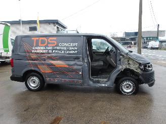 Volkswagen Transporter  picture 5