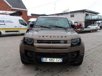 Land Rover Defender D300 X DYNAMIC picture 3