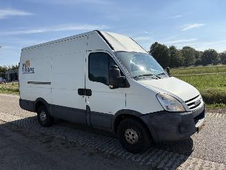 Iveco Daily 35S12 LANG + HOOG AIRCO picture 17