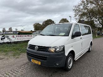 Unfallwagen Volkswagen Transporter 2.0 TDI 62kw KOMBI / COMBI / PERSONENBUS L2/H1, PRIJS IS EXCL. BTW !!! 2013/5