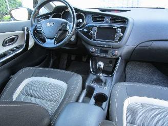 Kia Cee d 1.6 Navi Camera Clima 6-Bak picture 13