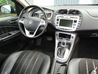 Lancia Delta 1.8 16V Automaat 200 PK picture 10