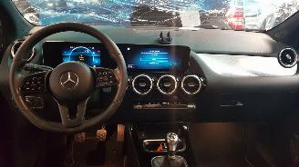 Mercedes B-klasse 1.3 B-160 TURBO 16V  BENZ 1.332CC 80KW 109PK picture 10