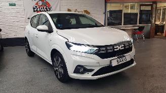 uszkodzony samochody osobowe Dacia Sandero 1.0 TCE 100 12V ECO-G   LPG-BENZ  999CC 74KW 101PK 2025/4