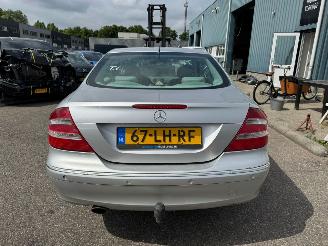 Mercedes CLK Coupé 240 Elegance AUTOMAAT BJ 2003 315.000 KM picture 4