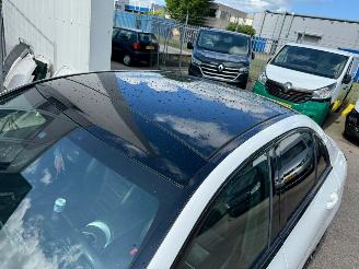 Mercedes C-klasse 200 d AMG GLASDAK Premium Plus Pack Automaat picture 7