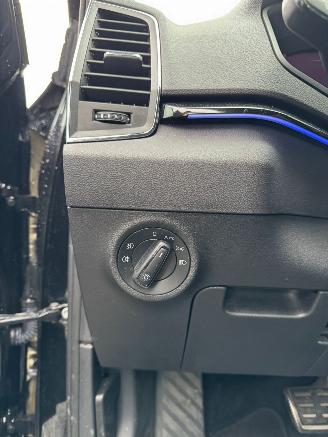 Skoda Karoq 1.5 TSI ACT Sportline Business AUTOMAAT picture 15