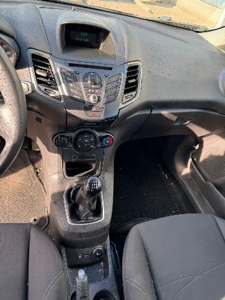 Ford Fiesta 1.0 Champion BJ 2013 57.764 KM picture 11