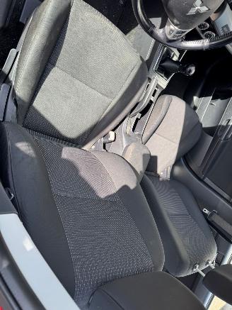 Mitsubishi Lancer Sports Sedan 1.8 Invite BJ 2009 139.843 KM picture 9