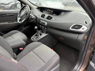 Renault Scenic 1.4 TCe Expression picture 12