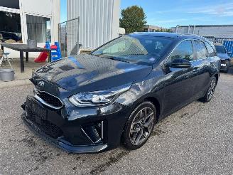 krockskadad bil auto Kia Ceed Sportswagon 1.5 T-GDi MHEV GT-Line Edition AUTOMAAT 2021/7