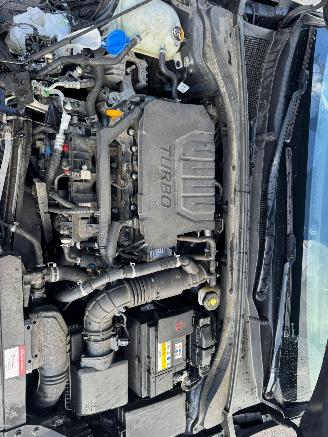 Kia Ceed Sportswagon 1.5 T-GDi MHEV GT-Line Edition AUTOMAAT picture 7