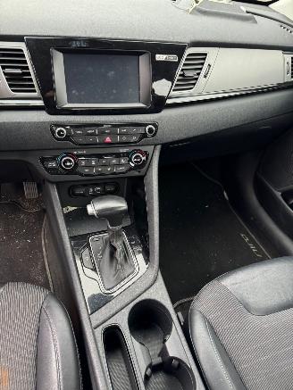 Kia Niro 1.6 GDi Hybrid First Edition picture 15